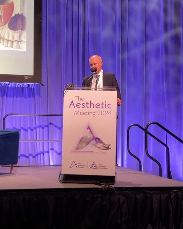It was a privilege being invited to speak on face and neck lift surgery at the Aesthetic Society Meeting in Vancouver this weekend.  The meeting is an incredible venue to share and learn from our colleagues from across the globe.  #plasticsurgery #blepharoplasty #deepplanefacelift #necklift #deepnecklift #fatgrafting #toronto #torontolife #blooryorkville
